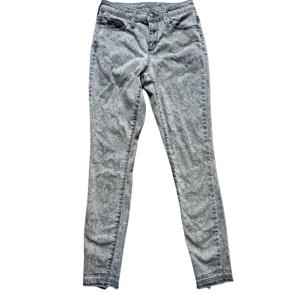 Universal Thread Gray Skinny Jeans Modern Fit Women’s 0
